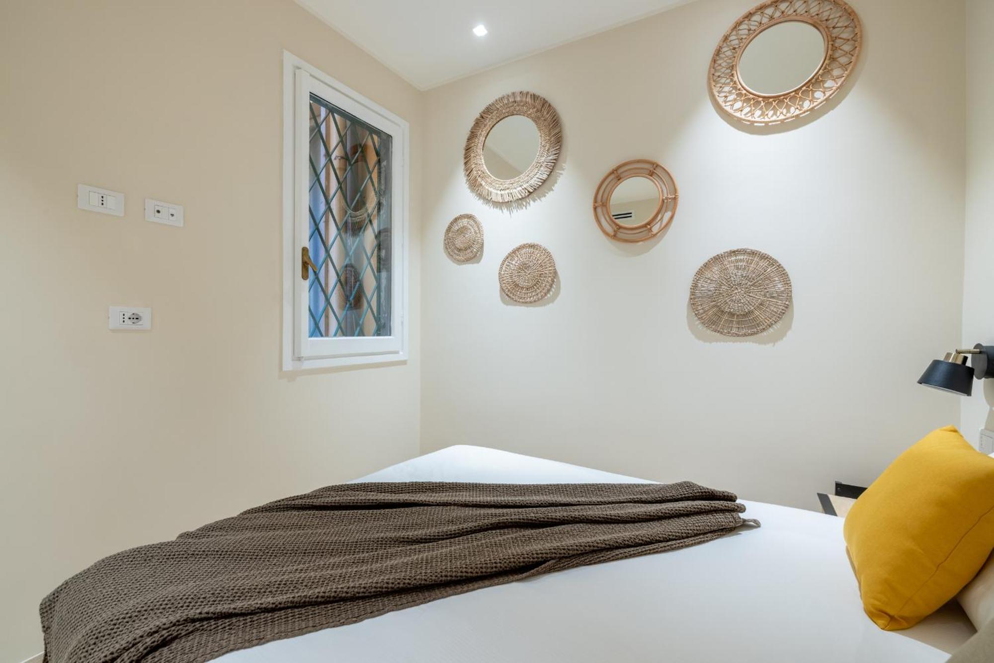 Charming 3 Bedroom Apartment In The Historic Center Roma Dış mekan fotoğraf